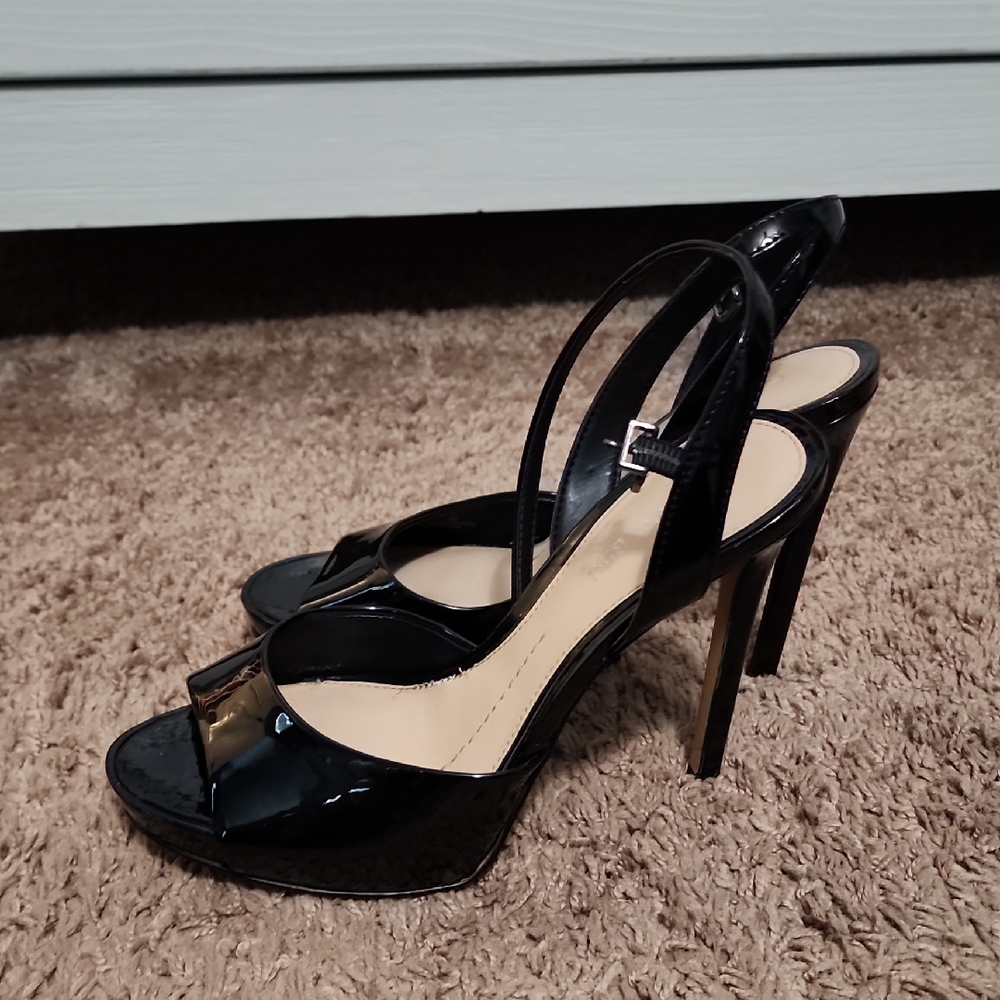 Gianni Bini Black Patent Heels